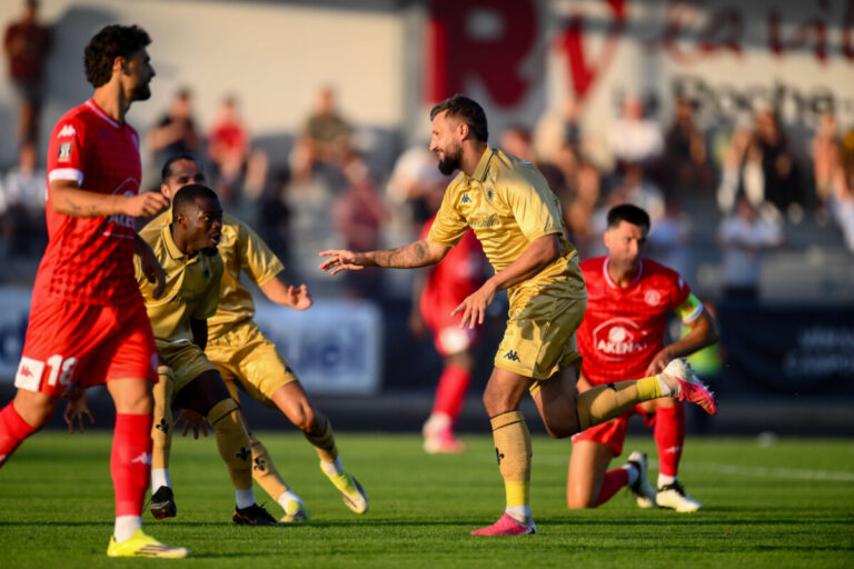 Amiens SC Versailles Romain Basque